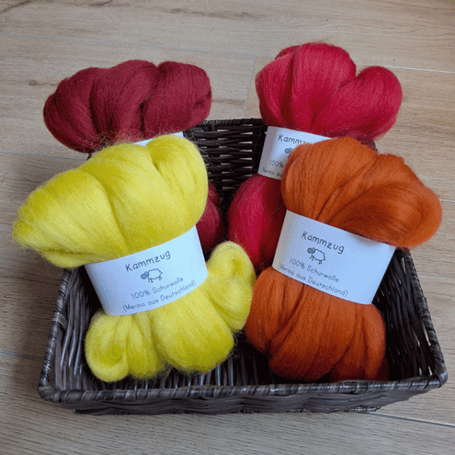 Kammzug Set gelb rot deutsche Merinowolle Yuniku