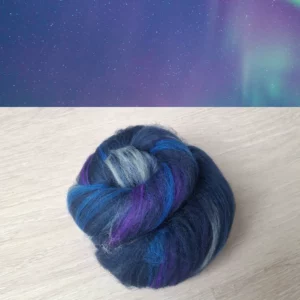 Spinnwolle deutsches Merino Mini Batts Polarlicht blau lila Yuniku